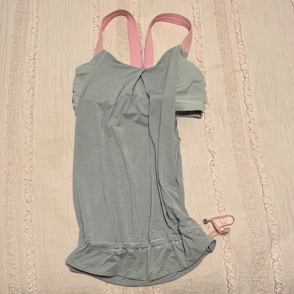 Lululemon tank top